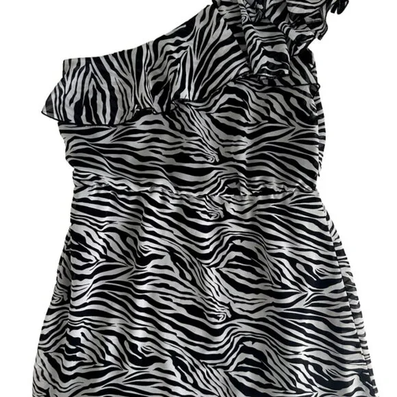 open lace back dress Berylove Women Black White Graduation Dress A Line Ruffle One Shoulder Homecoming Dress, Black & White / US16
